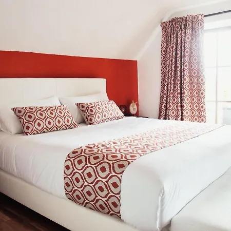 La Bergerie De Lives Bed & Breakfast