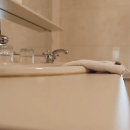 ベッド・アンド・ブレックファスト La Bergerie De Lives 4*