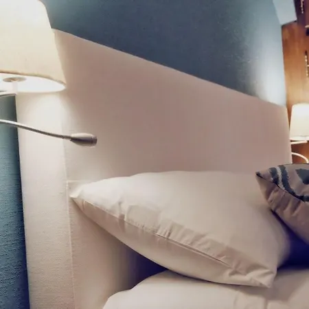 ベッド・アンド・ブレックファスト La Bergerie De Lives 4*