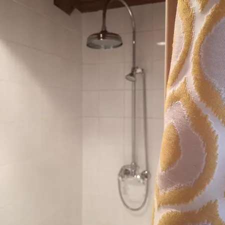 Bed & Breakfast La Bergerie De Lives 4*