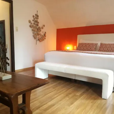 La Bergerie De Lives Bed & Breakfast