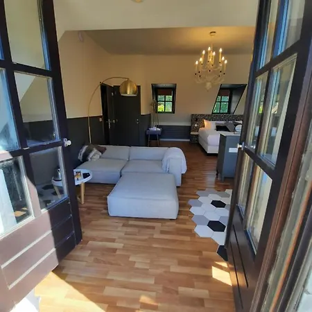 La Bergerie De Lives 4*