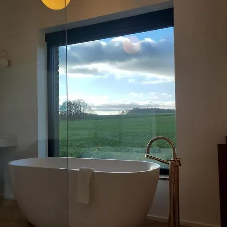 La Bergerie De Lives Bed & Breakfast