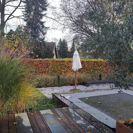 La Bergerie De Lives Bed & Breakfast 4*