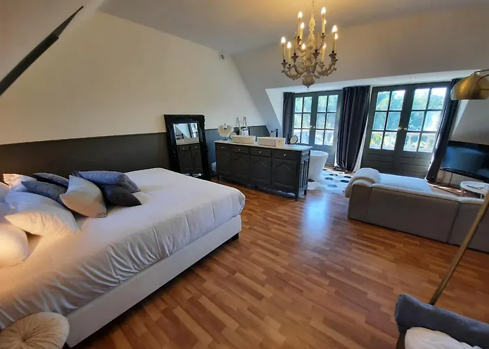 La Bergerie De Lives Couette-café