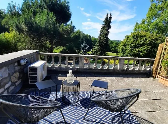 Couette-café La Bergerie De Lives