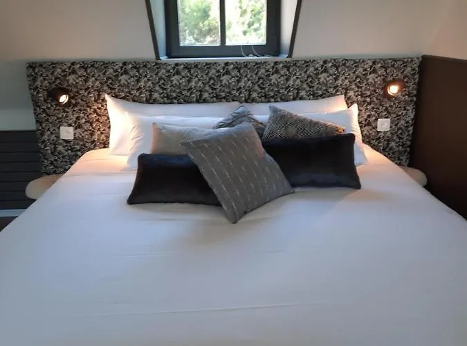 La Bergerie De Lives 4*