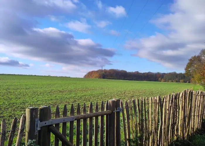 Couette-café La Bergerie De Lives 4*