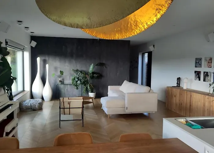 La Bergerie De Lives 4*